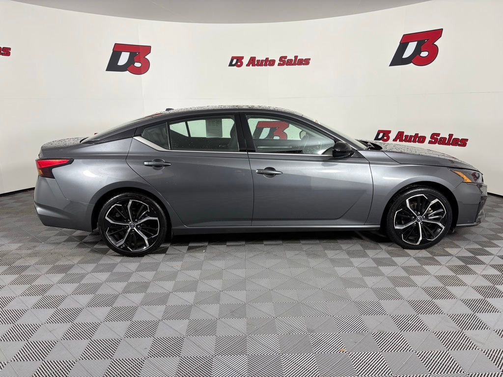 Used 2025 Nissan Altima 2.5 SR image 7