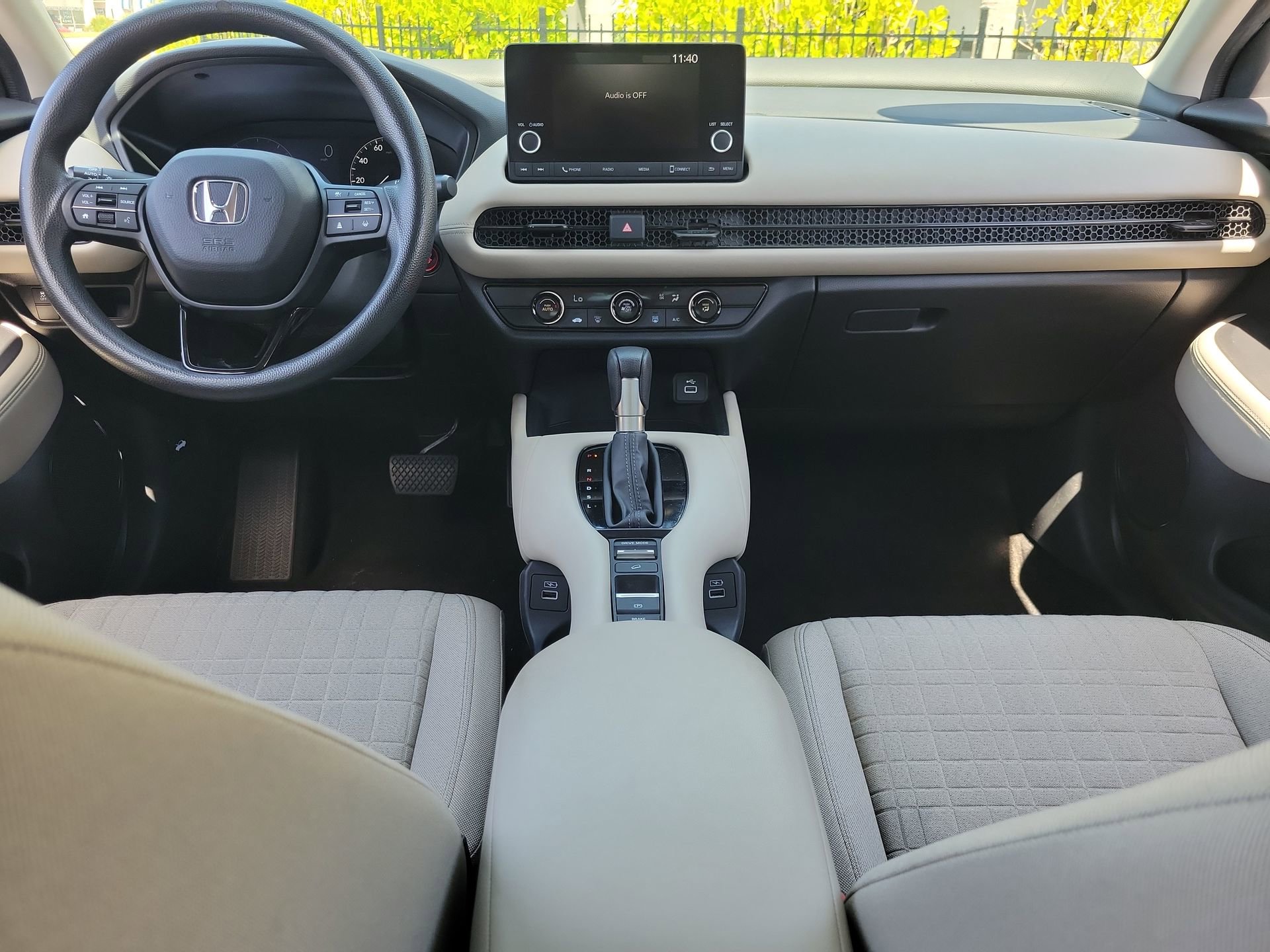 Used 2023 Honda HR-V LX image 16