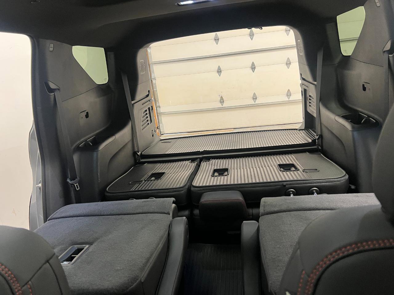 New 2026 Chevrolet Traverse RS w/ LPO, Floor Liner Package AWD/4WD image 34