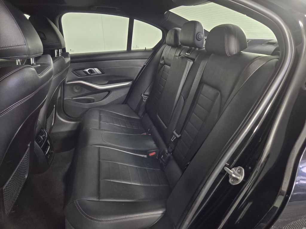 Used 2020 BMW 330i Sedan w/ Driving Assistance Package RWD image 22