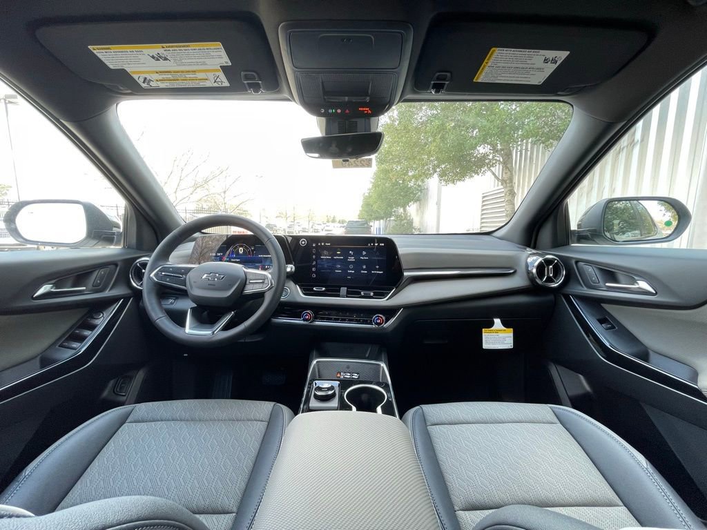 New 2026 Chevrolet Equinox LT w/ Convenience Package II image 29