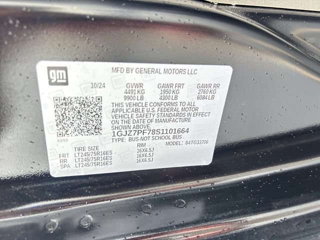 Used 2025 GMC Savana 3500 LT w/ LT Preferred Equipment Group RWD image 33