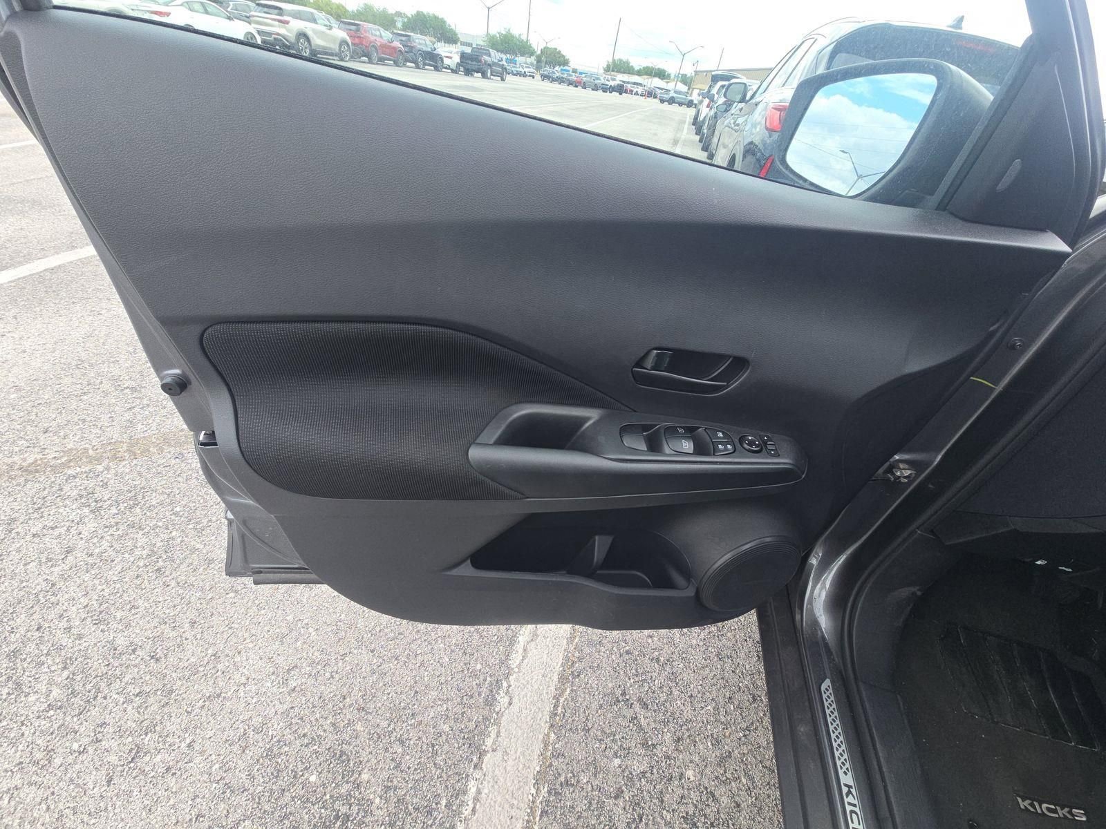 Used 2024 Nissan Kicks S FWD image 11