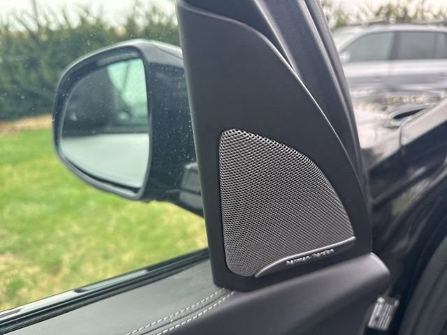 Used 2019 BMW X7 xDrive50i w/ M Sport Package image 18