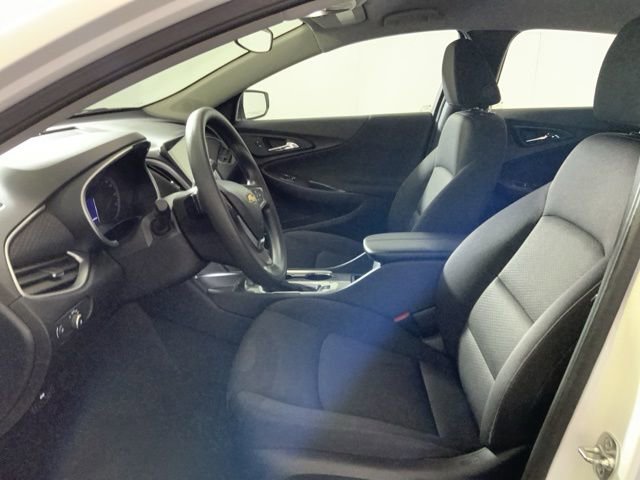 Used 2025 Chevrolet Malibu LT image 17