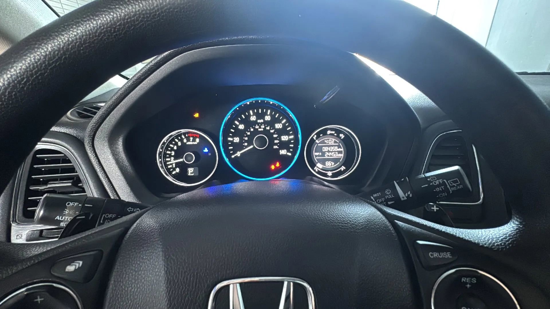 Used 2016 Honda HR-V EX image 11