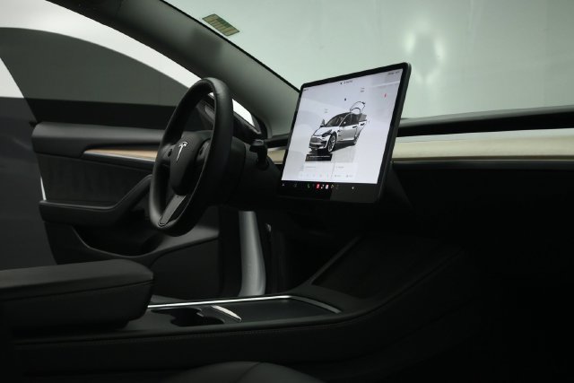 Used 2023 Tesla Model 3 Standard Range RWD image 51