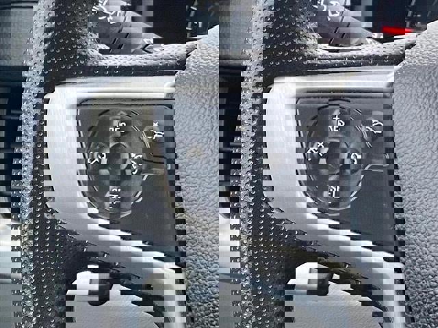 Certified 2024 GMC Terrain SLE w/ Driver Convenience Package image 9