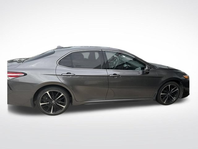 Used 2020 Toyota Camry XSE FWD image 7