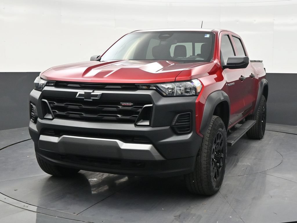 Used 2024 Chevrolet Colorado Trail Boss w/ Advanced Trailering Package AWD/4WD image 8