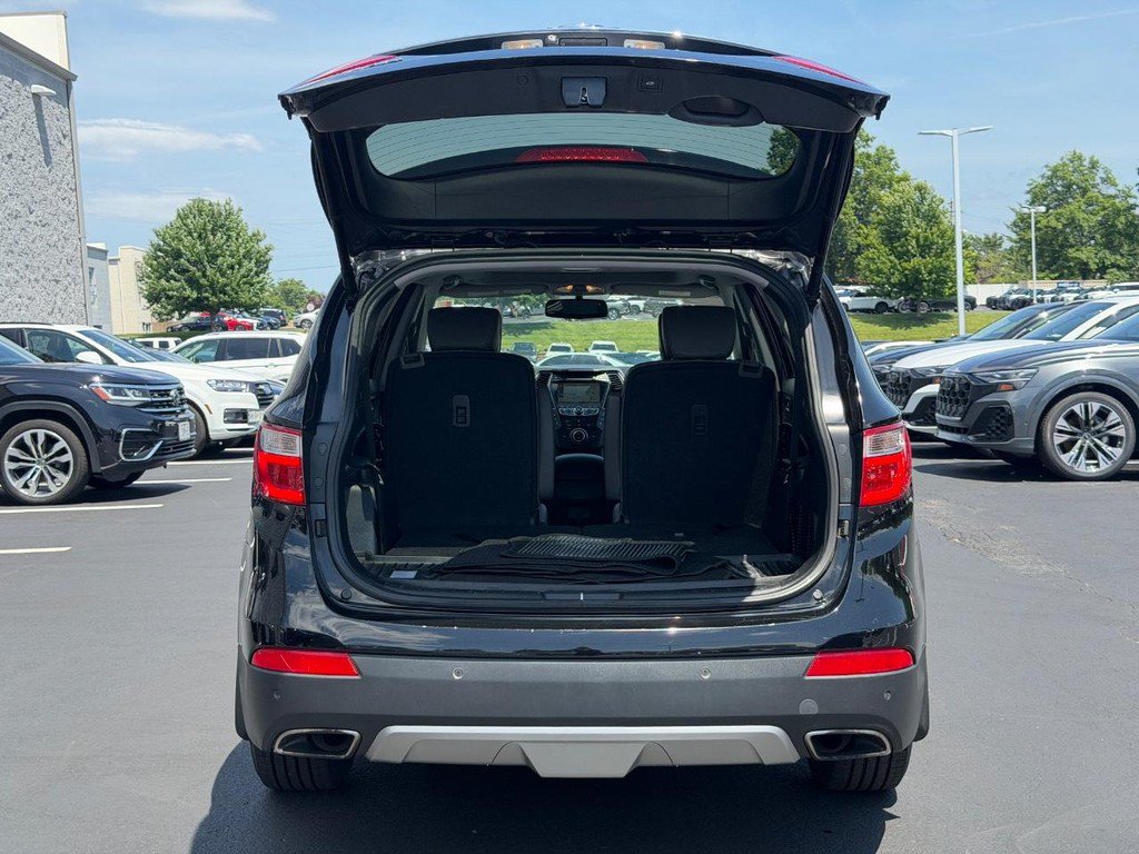 Used 2015 Hyundai Santa Fe Limited w/ Option Group 04 FWD image 4