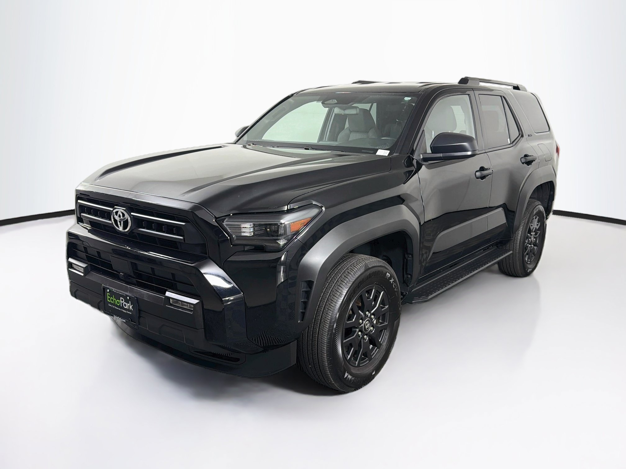Used 2025 Toyota 4Runner SR5 AWD/4WD image 3