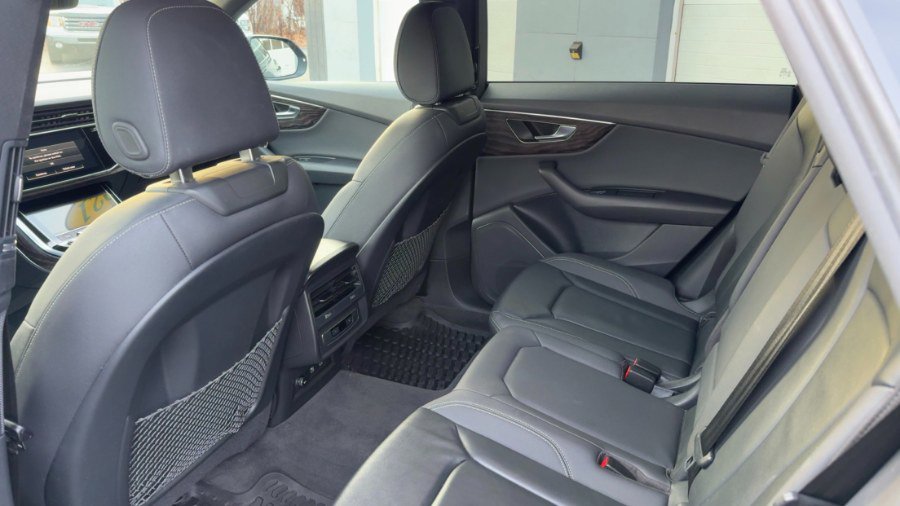 Used 2021 Audi Q8 Premium w/ Black Optic Package image 11
