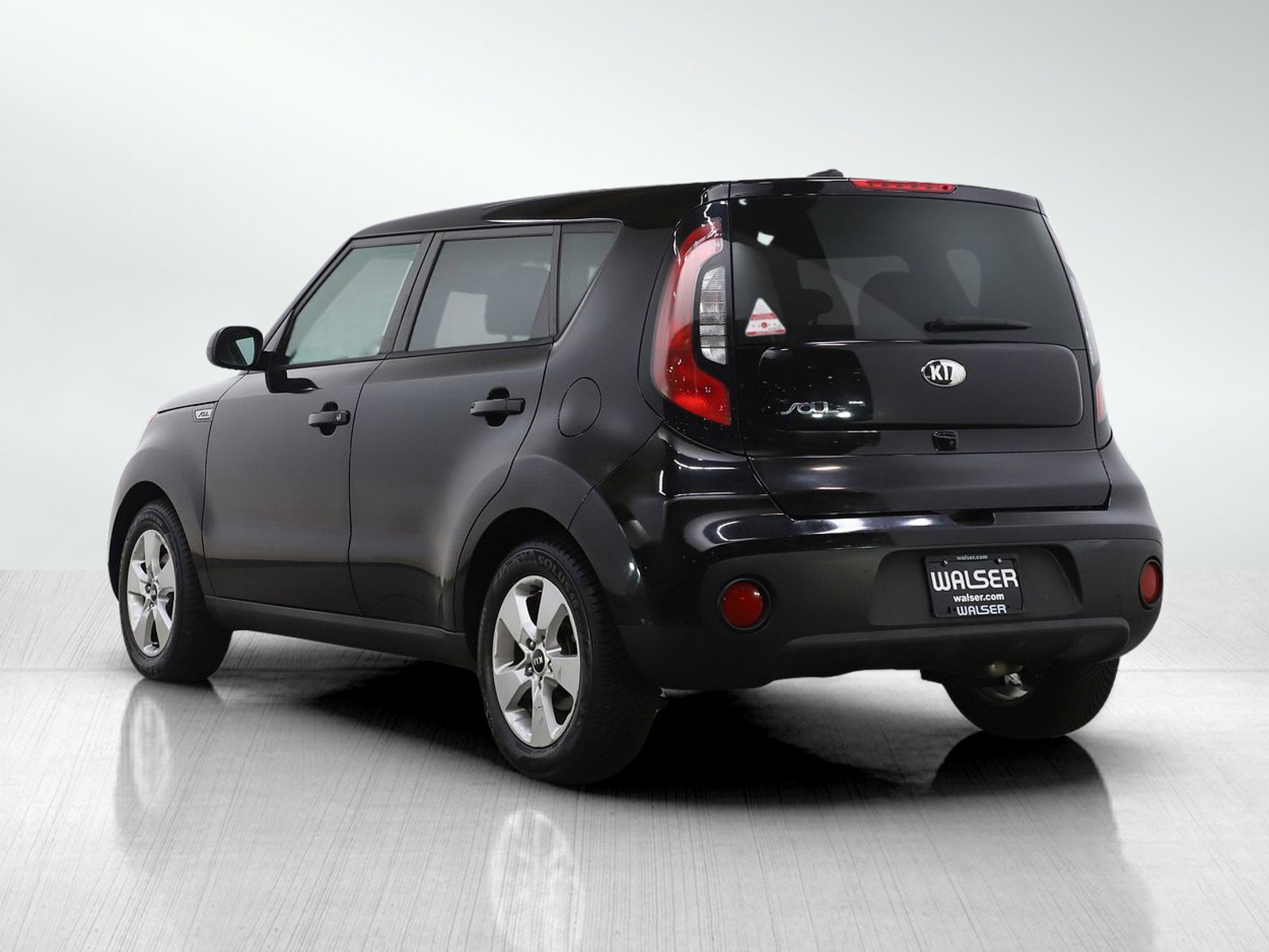 Used 2017 Kia Soul w/ Convenience Package FWD image 3
