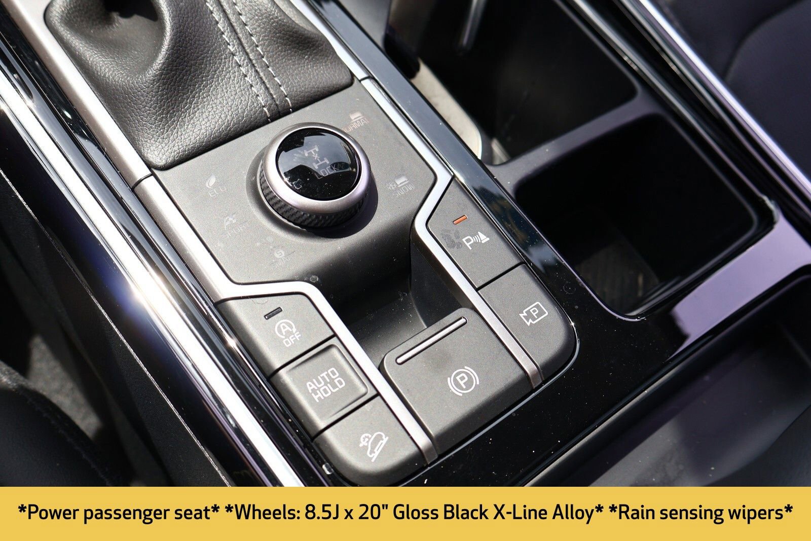 Used 2024 Kia Sorento SX image 11