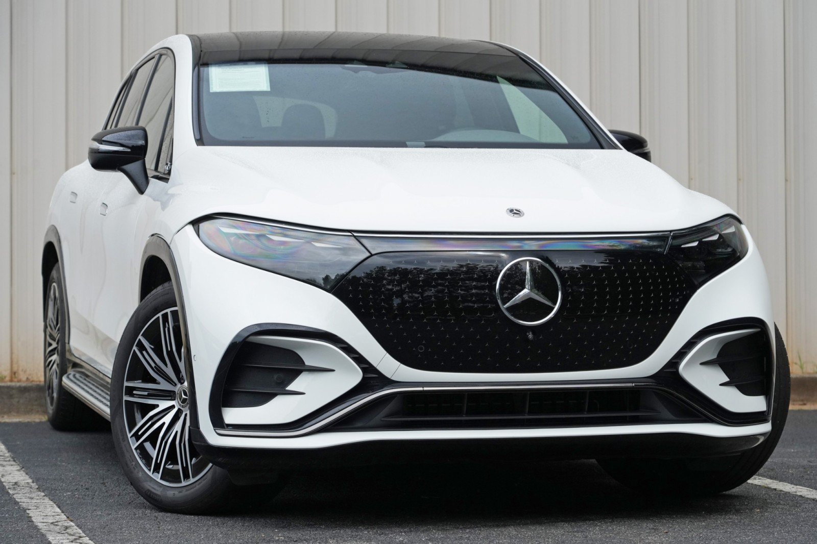 Used 2024 Mercedes-Benz EQS 450+ 4MATIC SUV image 4