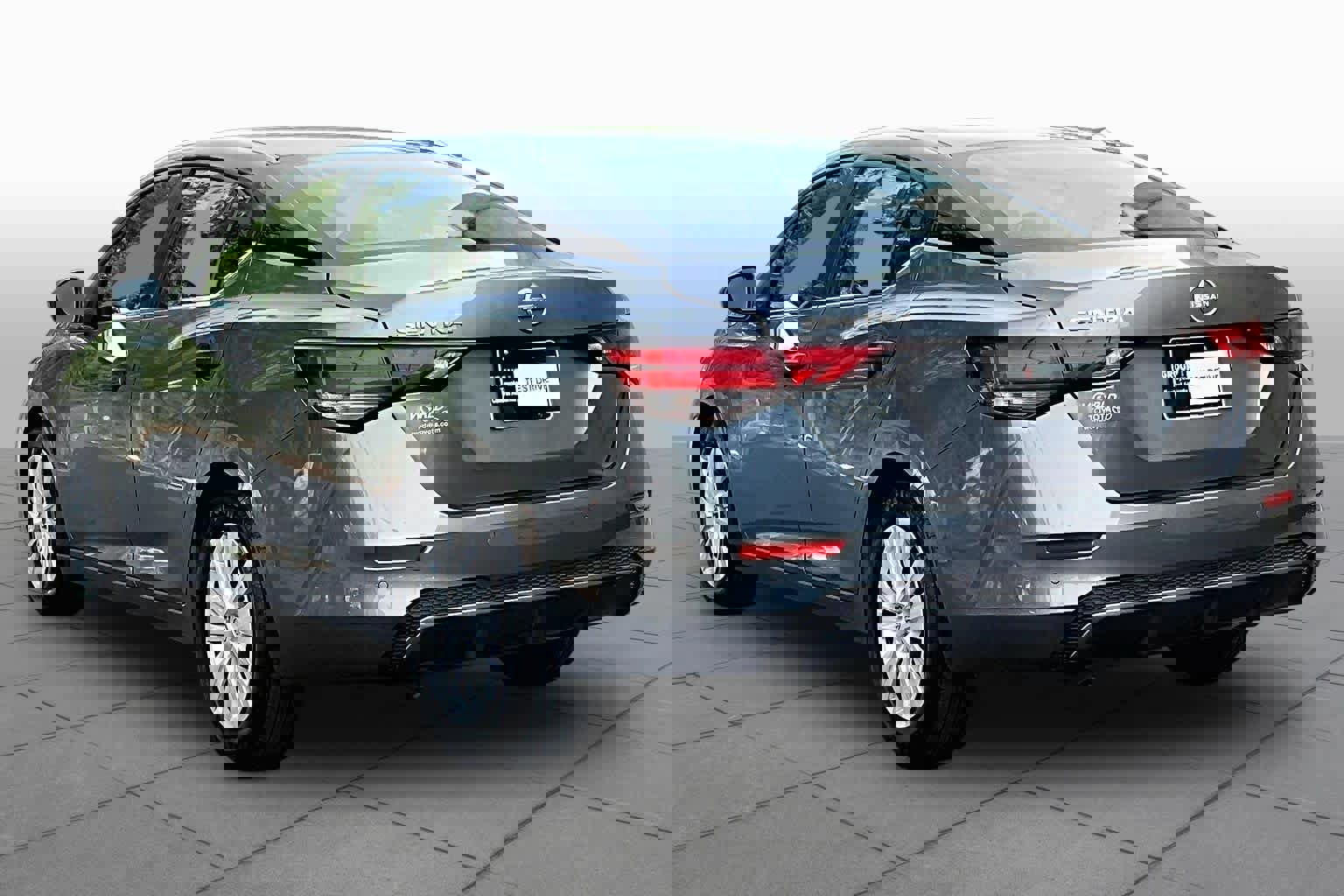 Used 2024 Nissan Sentra S FWD image 11