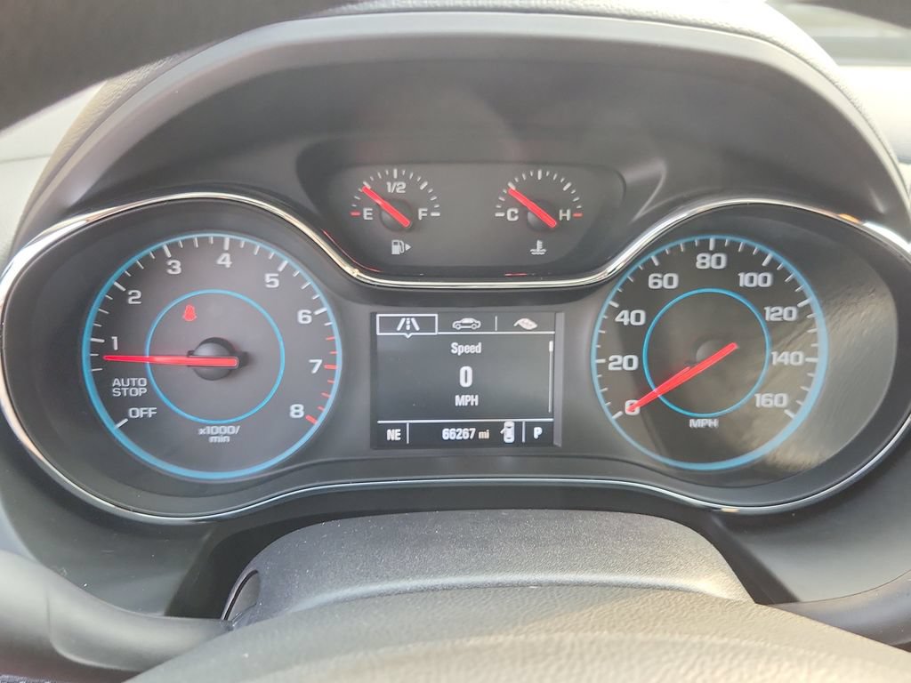 Used 2018 Chevrolet Cruze LT w/ Convenience Package FWD image 20