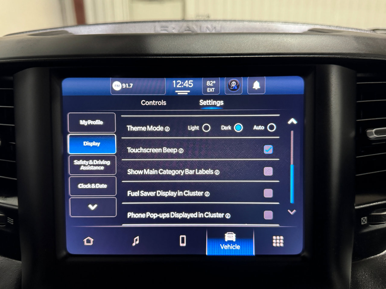 Used 2024 RAM 2500 Tradesman w/ Chrome Appearance Group image 40