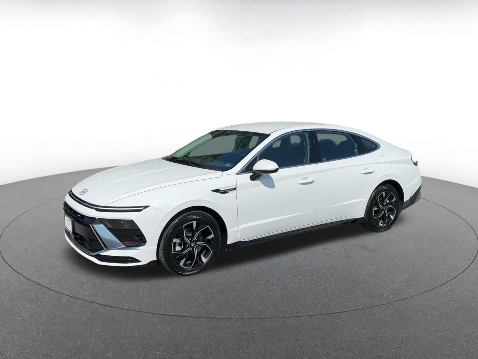 Used 2025 Hyundai Sonata SEL FWD image 8