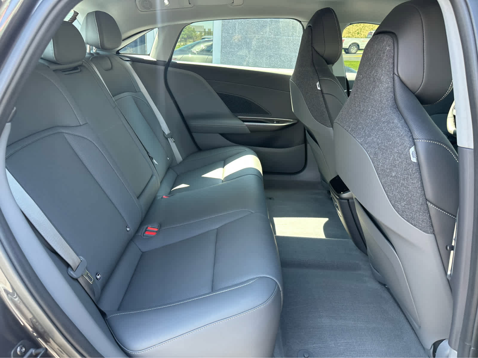 Used 2025 Lucid Air Grand Touring AWD/4WD image 14