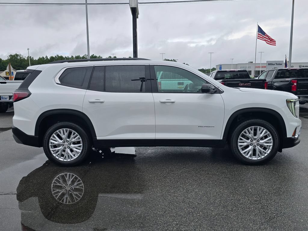 Used 2026 GMC Acadia Elevation w/ Elevation Premium Package FWD image 6