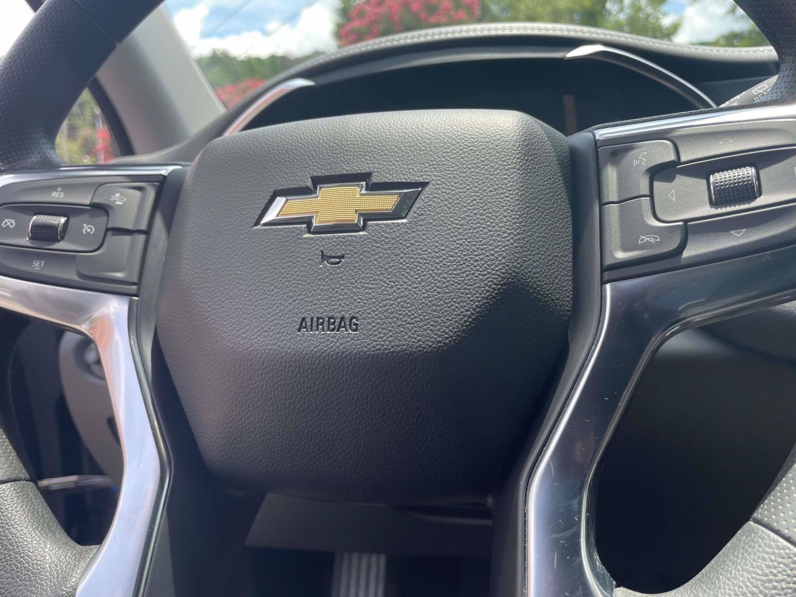 Used 2024 Chevrolet Blazer LT w/ Midnight/Sport Edition FWD image 18