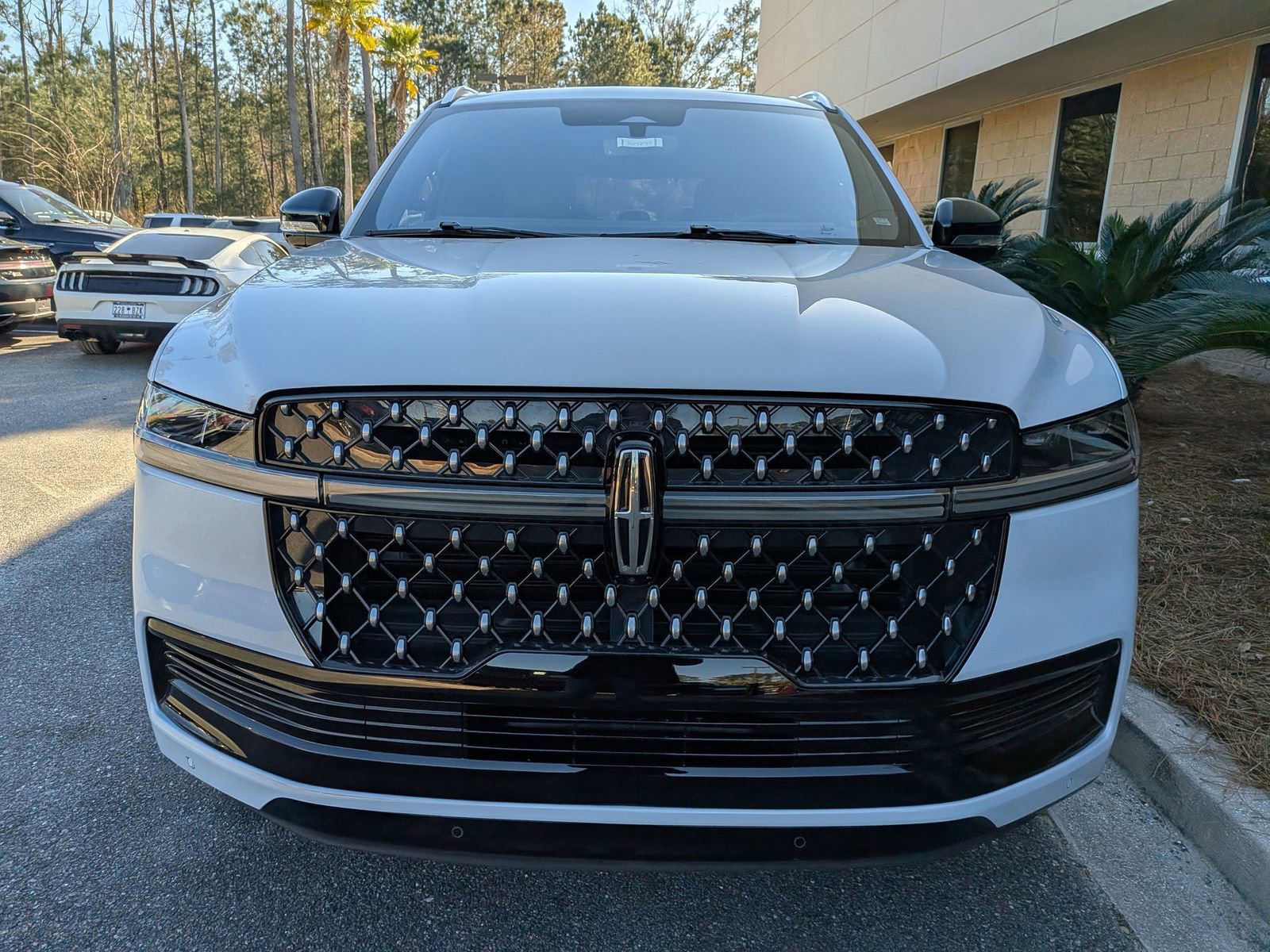 Certified 2025 Lincoln Navigator Black Label image 9