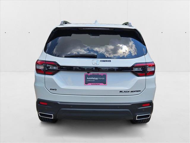 New 2025 Honda Pilot Black Edition image 8