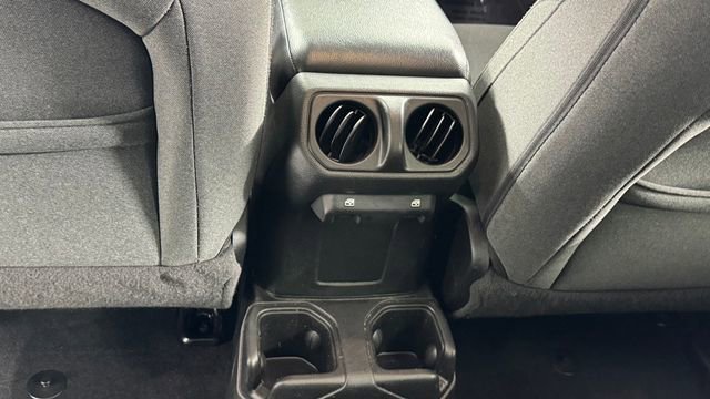 Used 2024 Jeep Wrangler Unlimited Sport AWD/4WD image 36