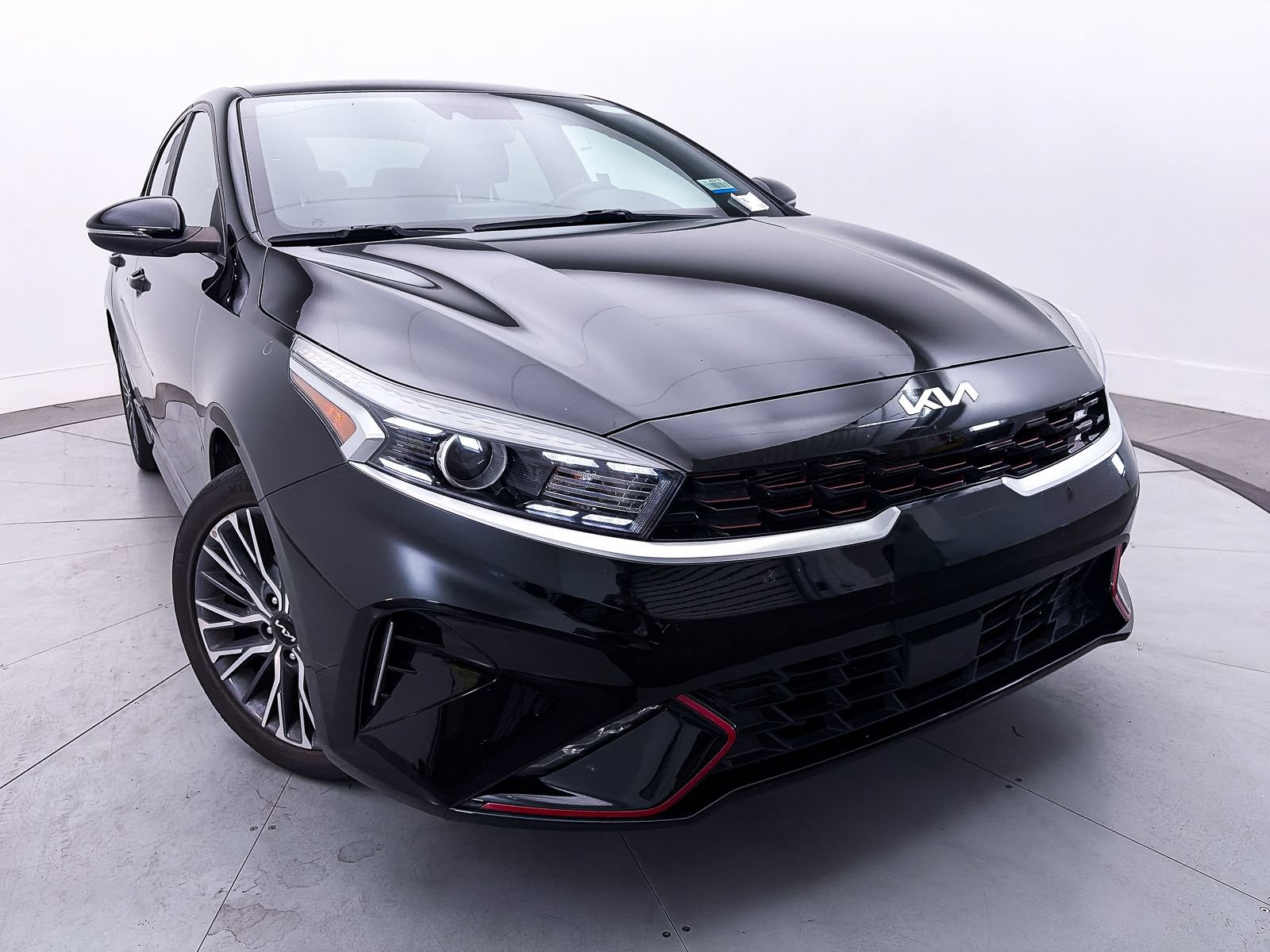 Certified 2024 Kia Forte GT-Line FWD image 7