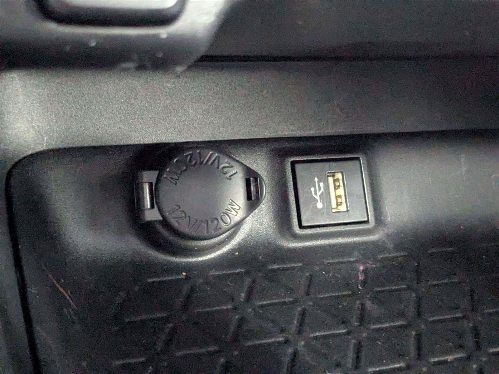 Used 2023 Toyota RAV4 XLE w/ Convenience Package FWD image 23