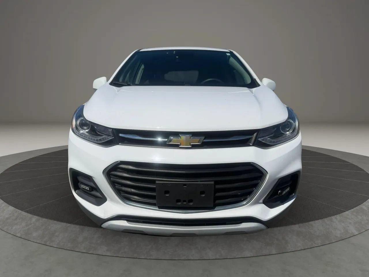 Used 2020 Chevrolet Trax LT AWD/4WD image 2
