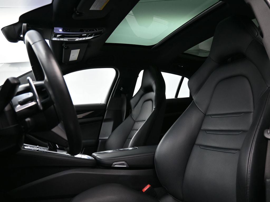 Certified 2022 Porsche Panamera 4S image 5
