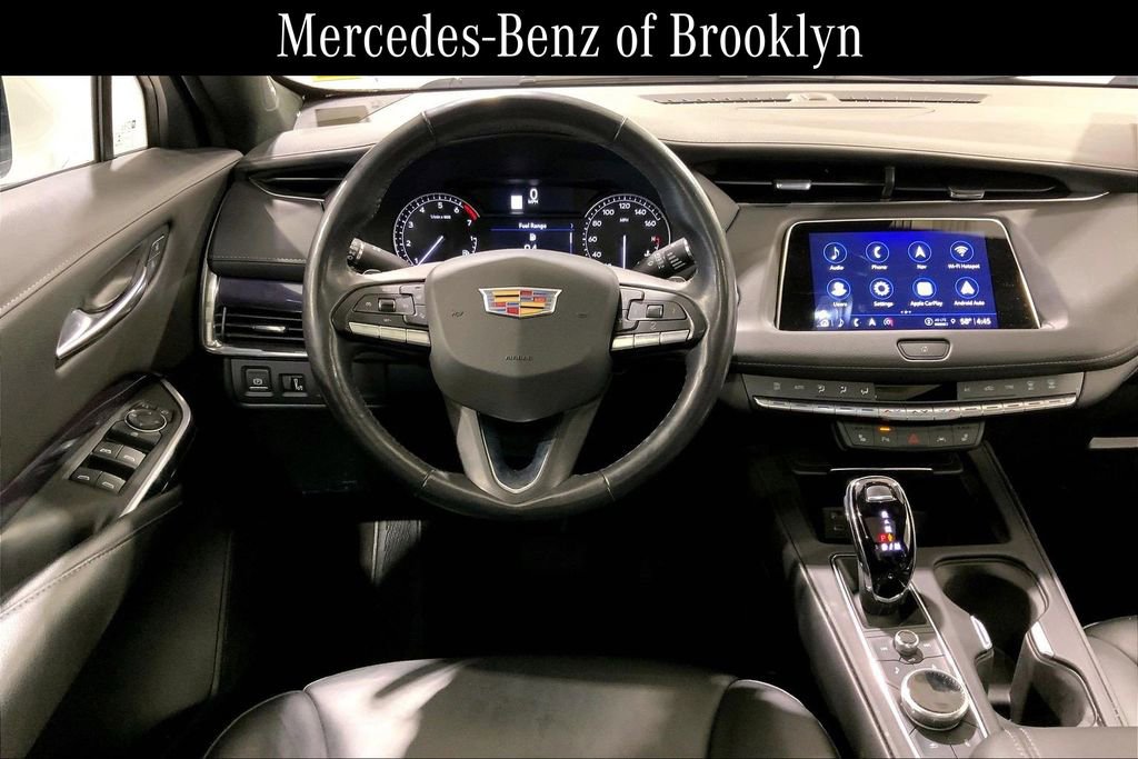 Used 2023 Cadillac XT4 Luxury w/ Cold Weather Package image 5