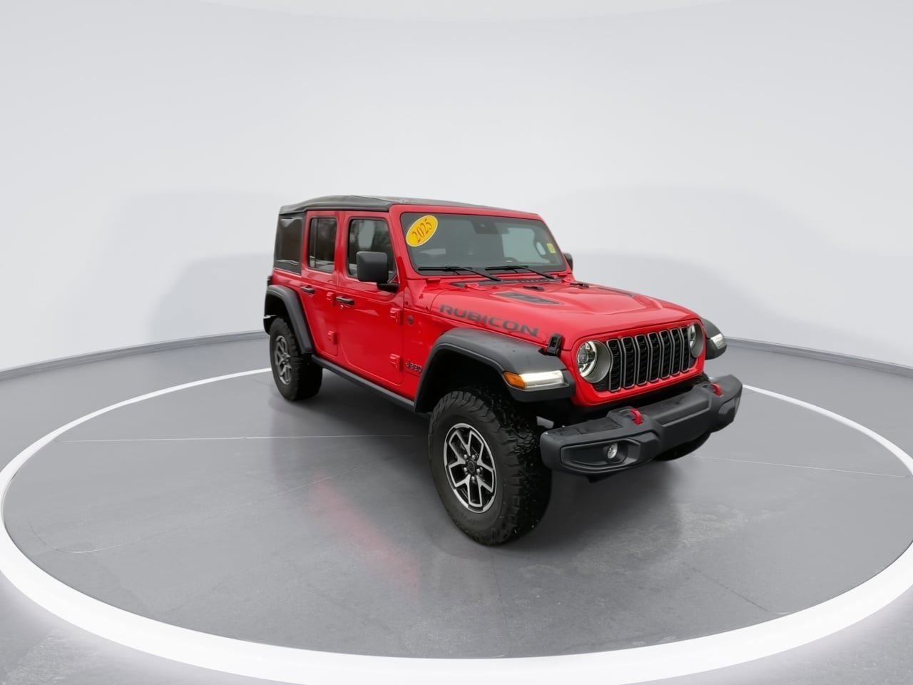 Used 2025 Jeep Wrangler Unlimited Rubicon w/ Convenience Group AWD/4WD image 2