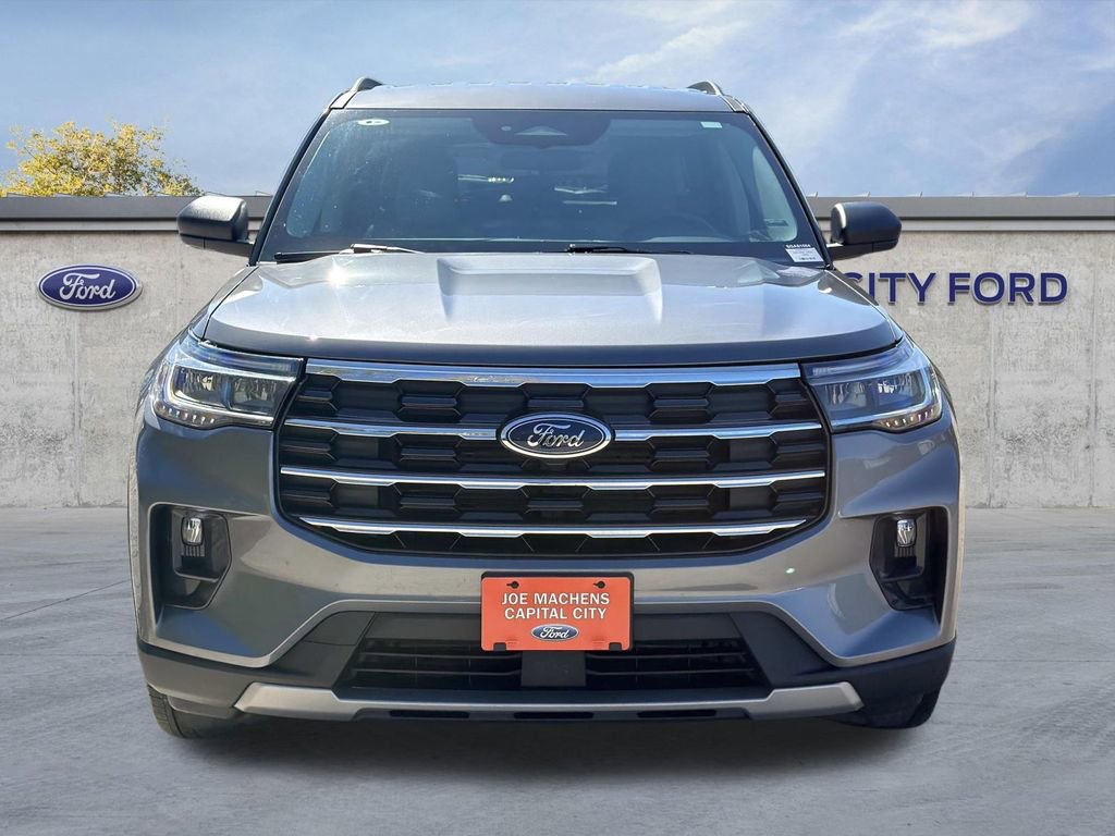 Used 2025 Ford Explorer Active w/ Active Comfort Package image 10