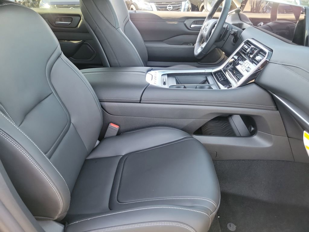 New 2026 Nissan Armada SV image 10