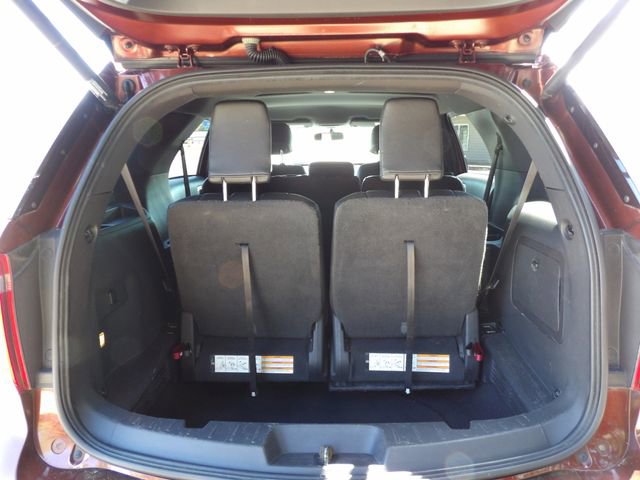 Used 2015 Ford Explorer XLT w/ Equipment Group 202A AWD/4WD image 7