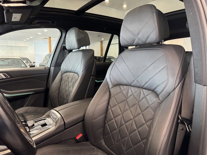 Used 2023 BMW X5 xDrive40i w/ M Sport Package image 14