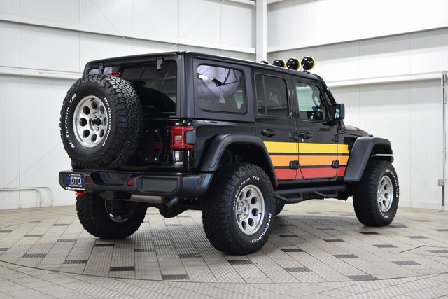 Used 2025 Jeep Wrangler Unlimited Rubicon w/ Technology Group image 7