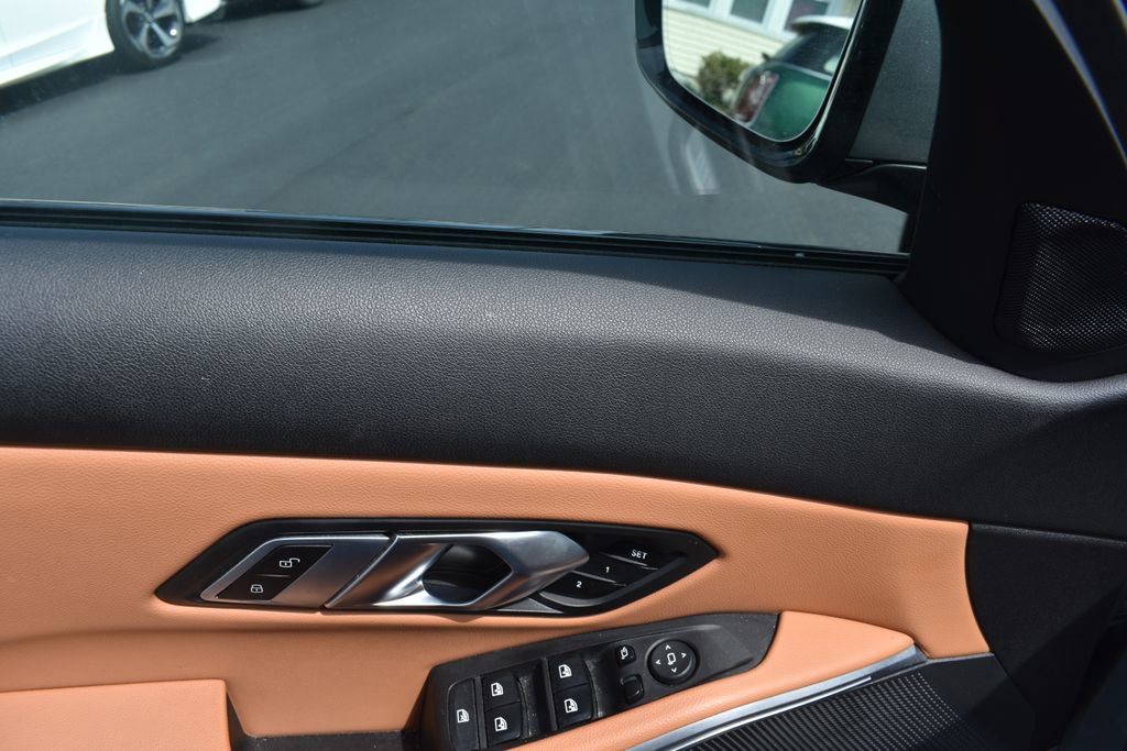 Used 2023 BMW 330e xDrive w/ M Sport Package image 13