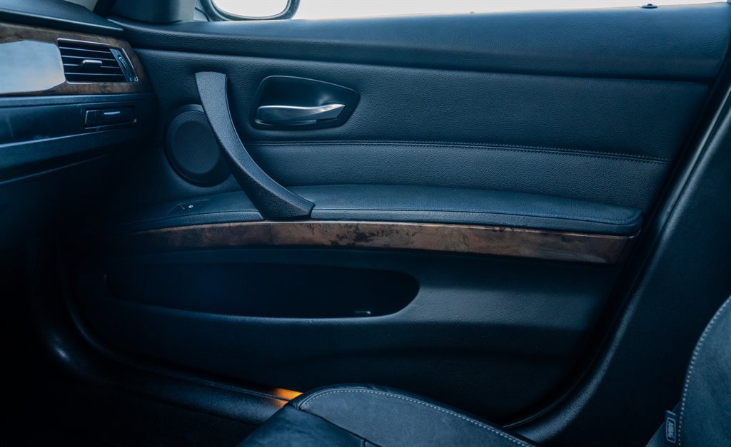 Used 2011 BMW 335i Sedan image 21