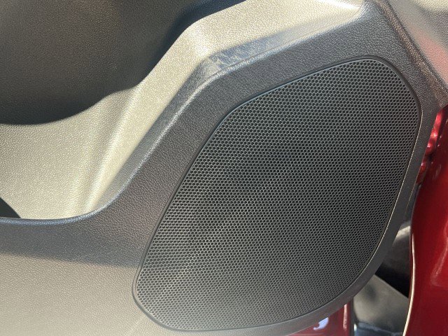 Used 2025 Chevrolet Trax LT w/ LT Convenience Package image 23