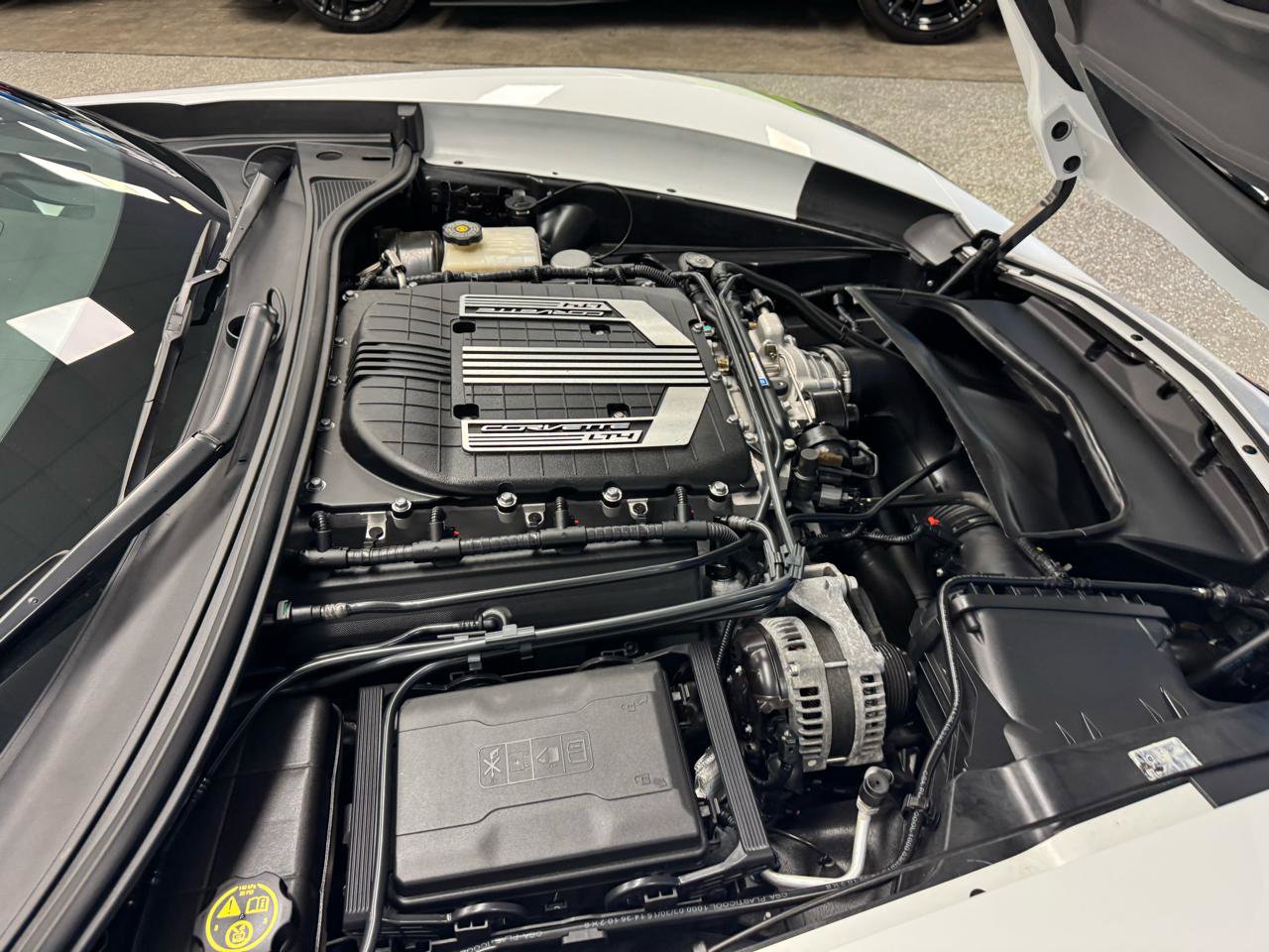 Used 2015 Chevrolet Corvette Z06 w/ 3LZ Preferred Equipment Group image 20