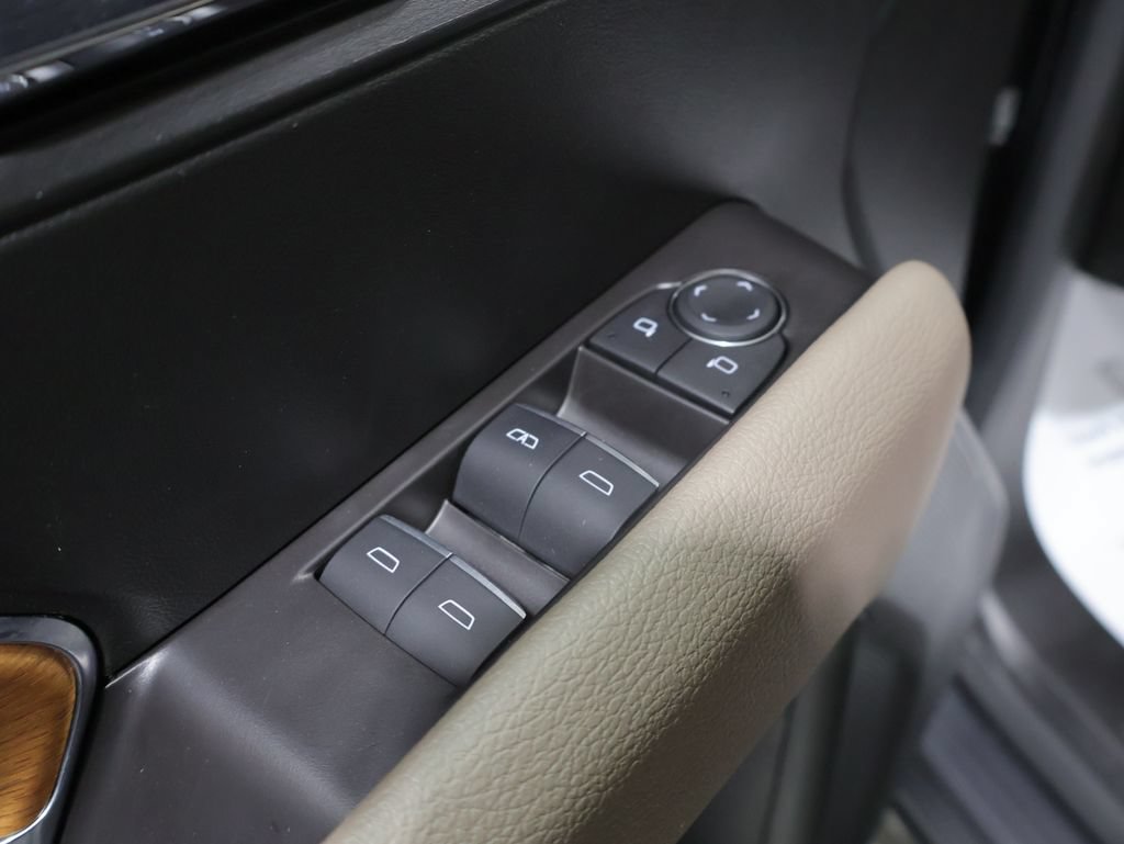Used 2024 GMC Canyon Denali w/ LPO, Denali Black Edition AWD/4WD image 15