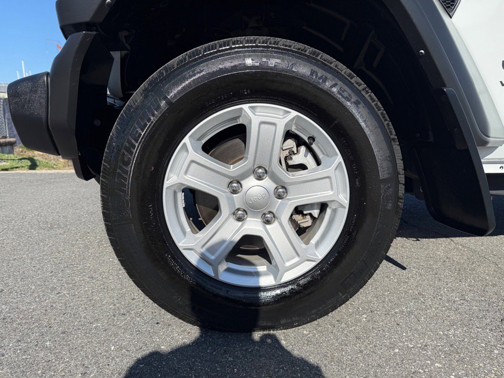 Certified 2021 Jeep Wrangler Sport S image 24