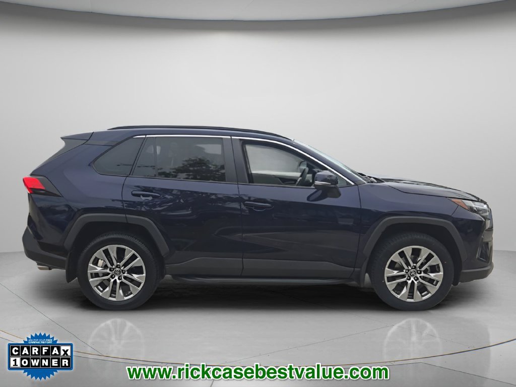 Used 2023 Toyota RAV4 XLE Premium FWD image 4