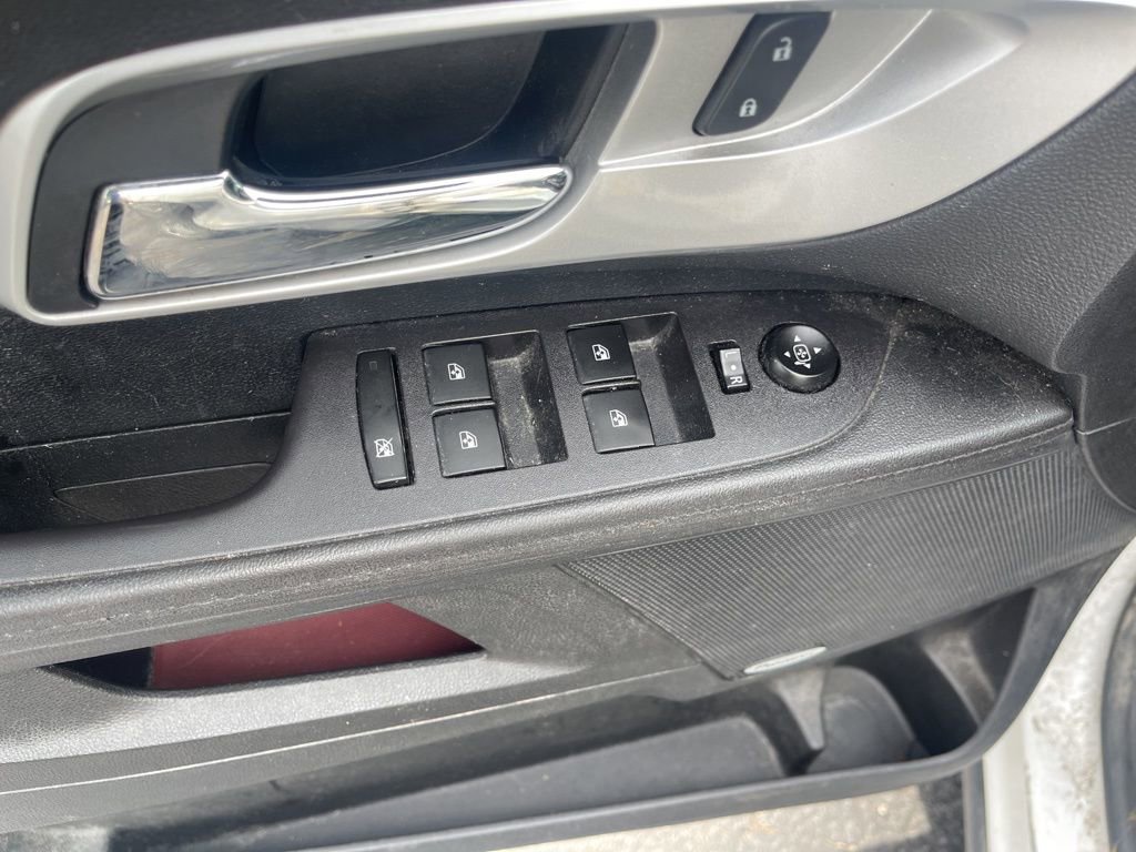 Used 2016 Chevrolet Equinox LTZ w/ Enhanced Convenience Package AWD/4WD image 17