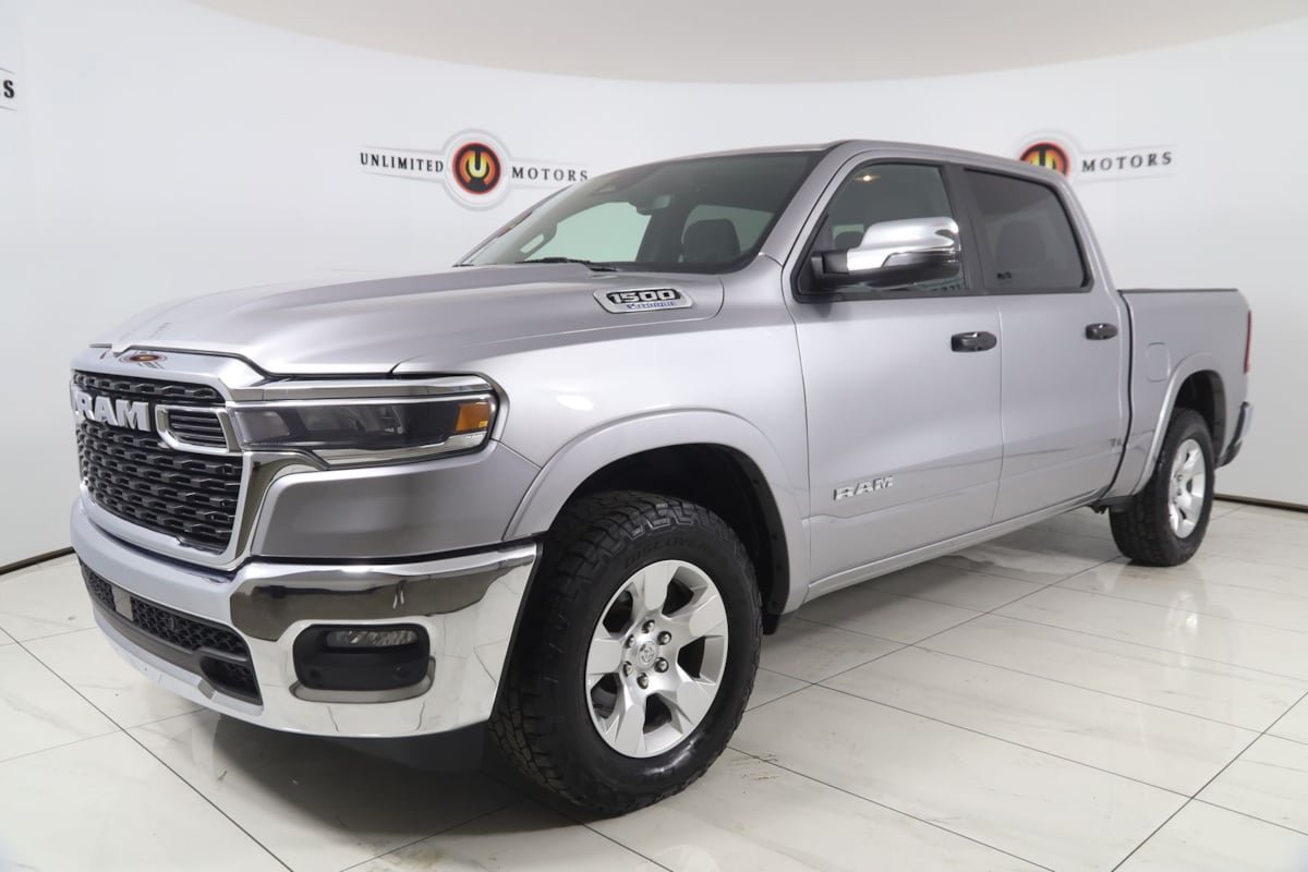 Used 2025 RAM 1500 Big Horn AWD/4WD image 5